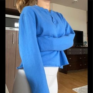 ARITZIA BLUE SWEATER